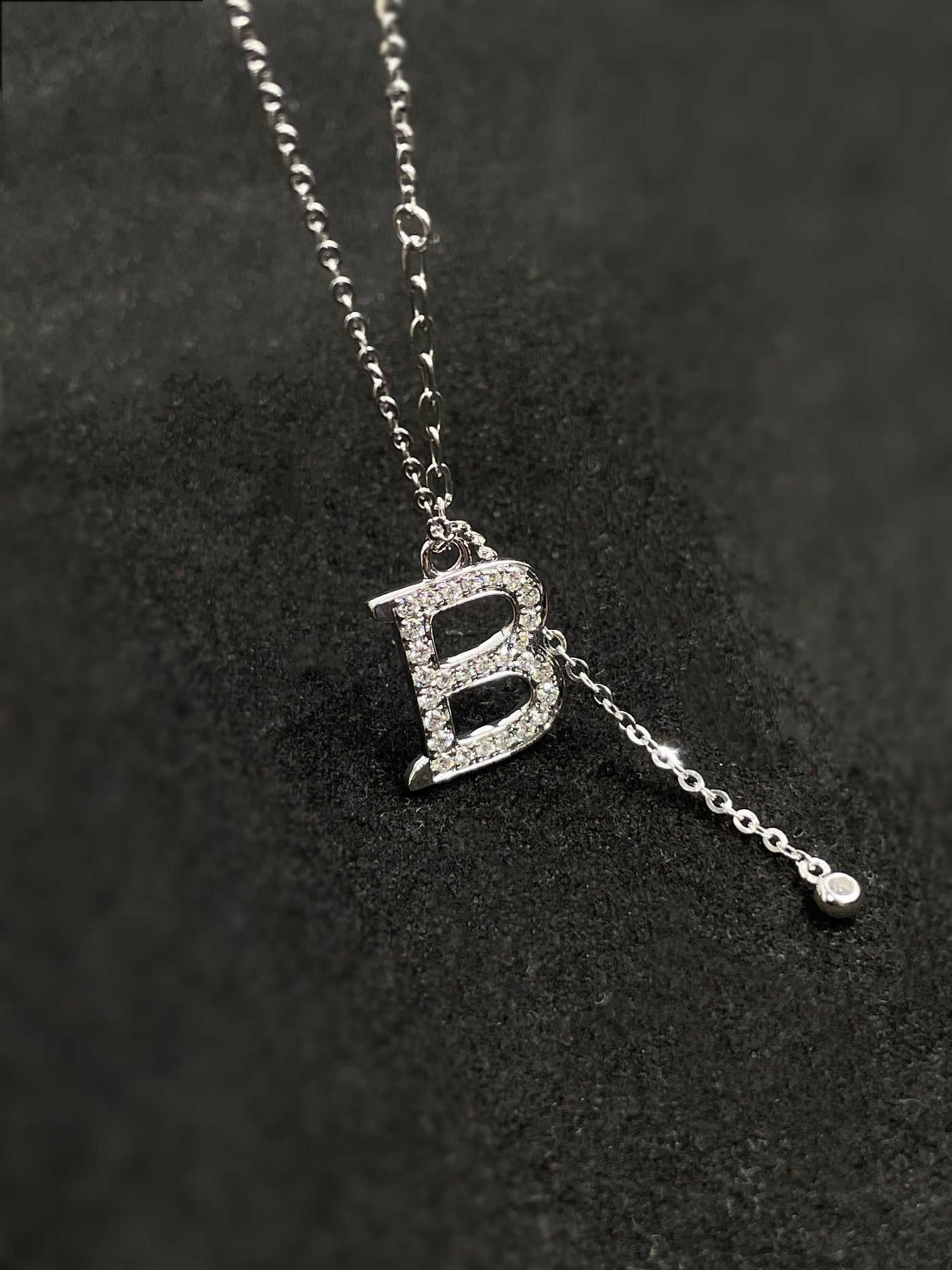 Bold B