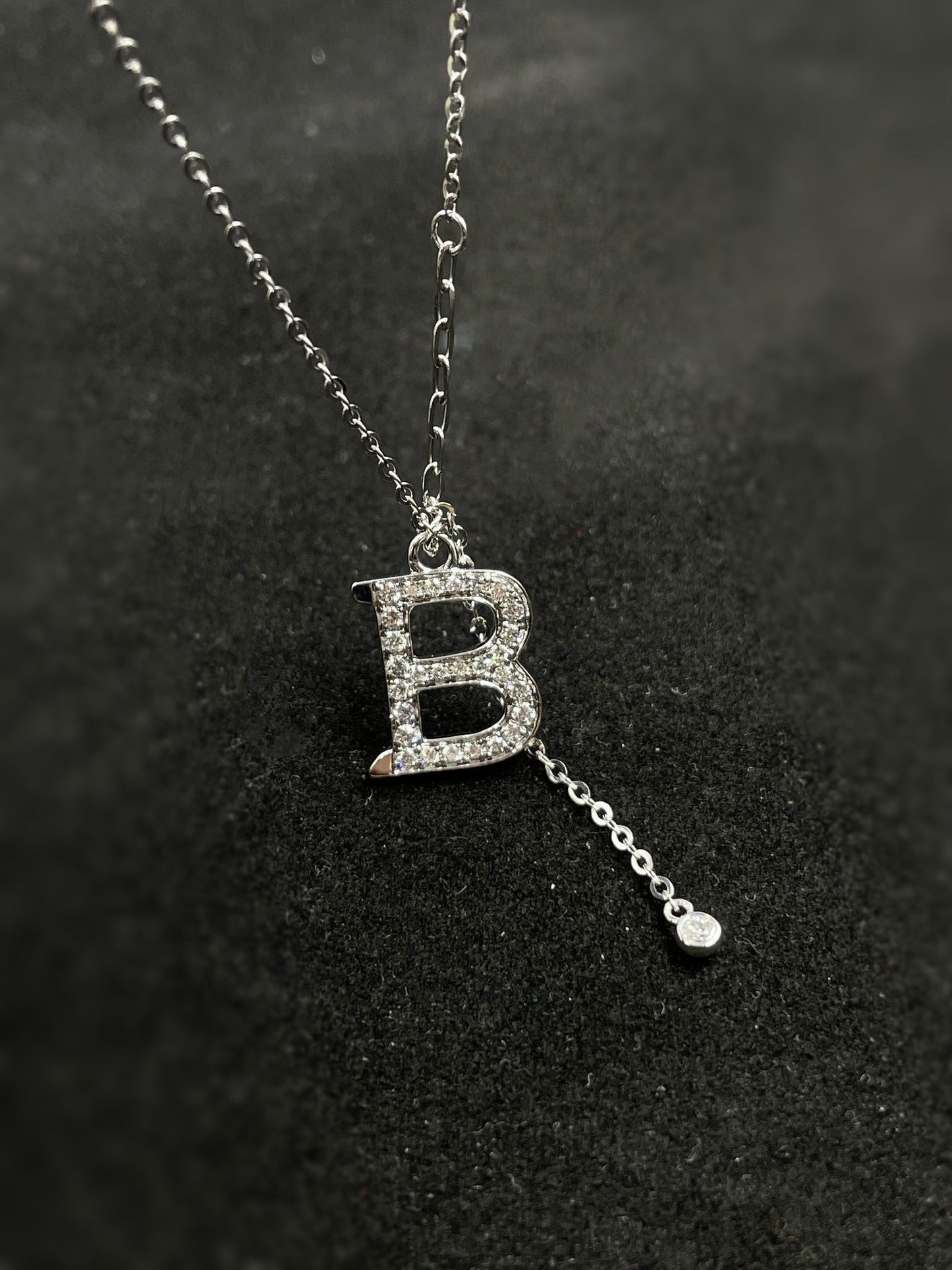 Bold B