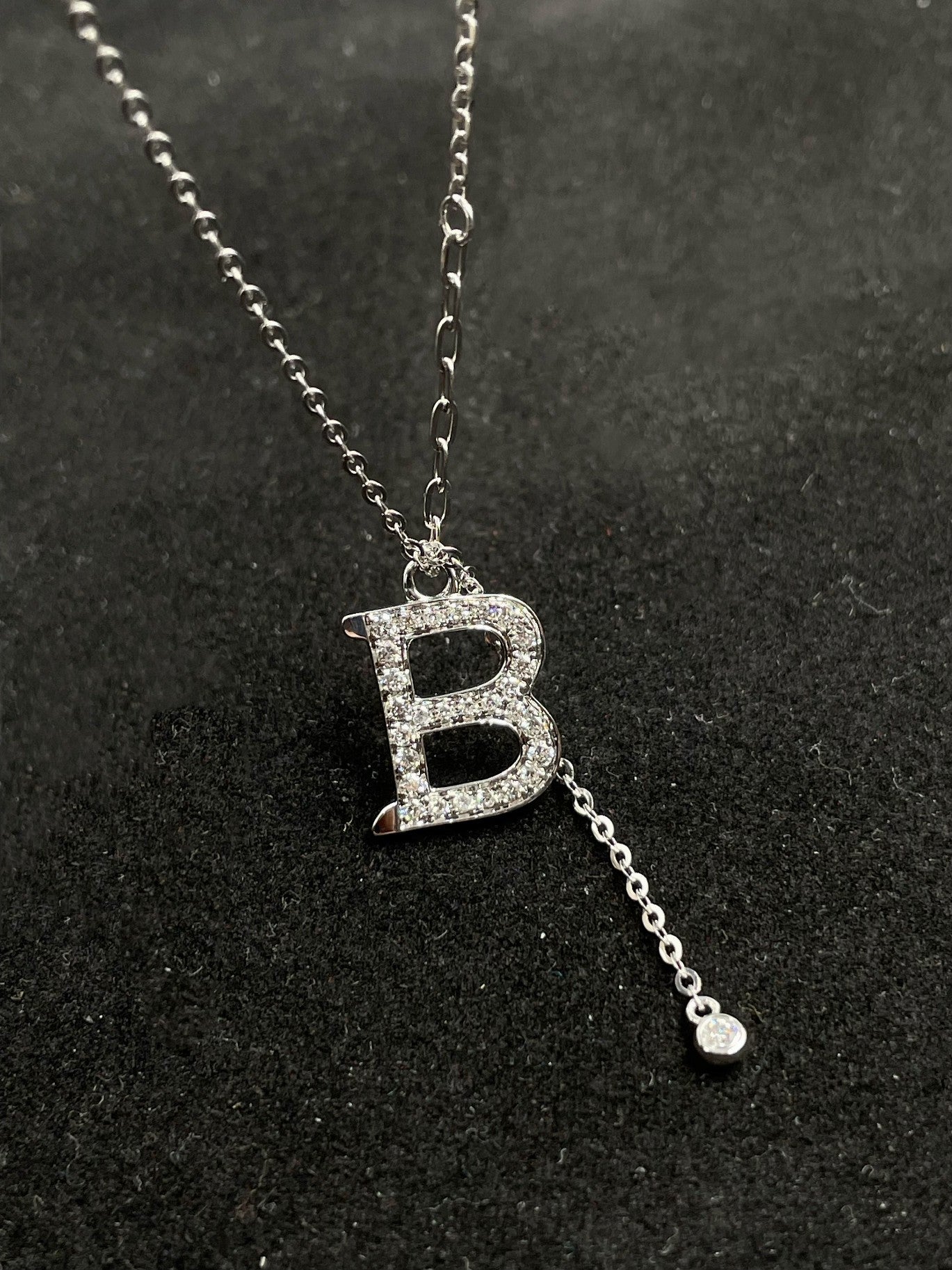 Bold B