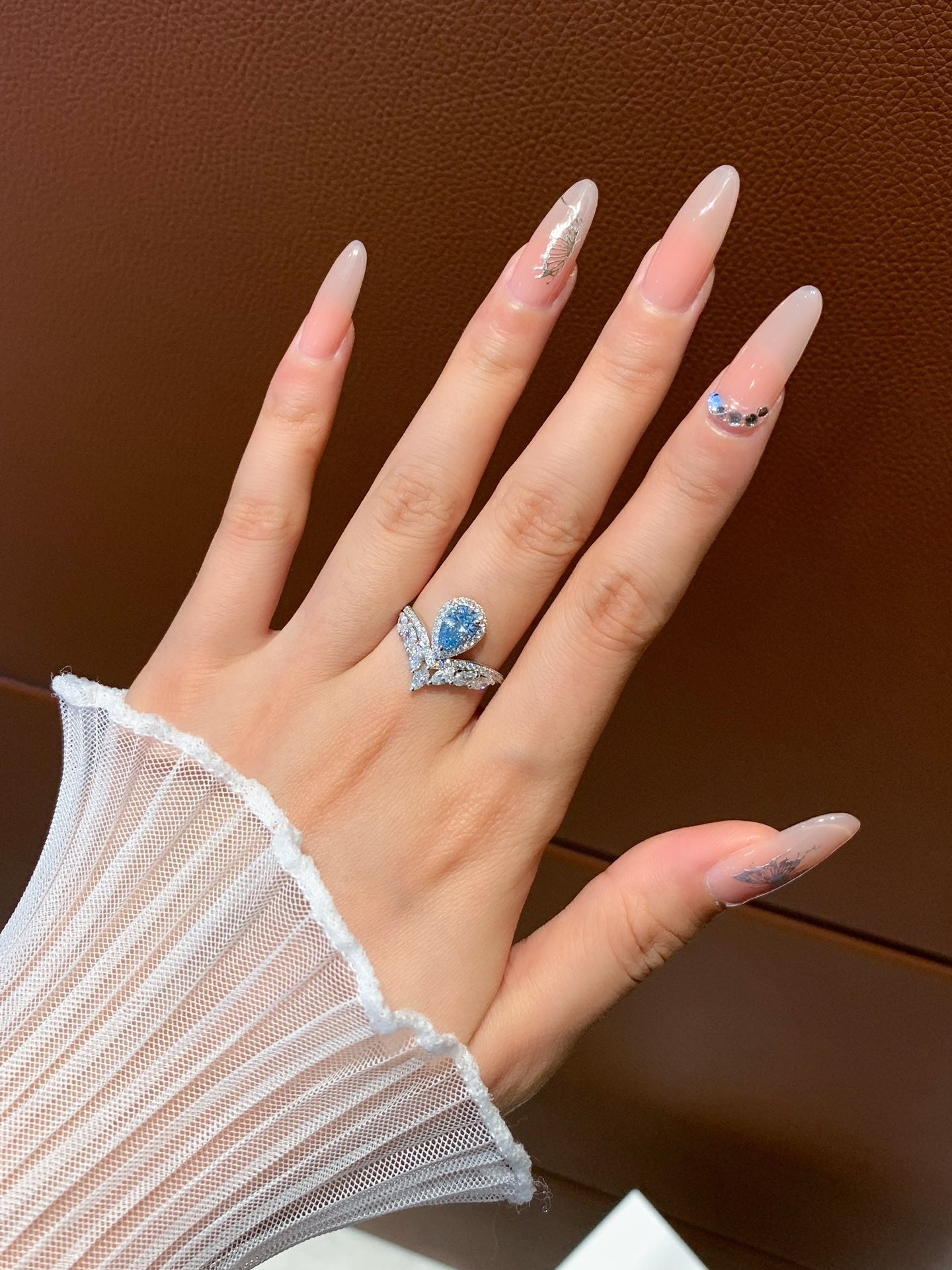 Aqua Crown