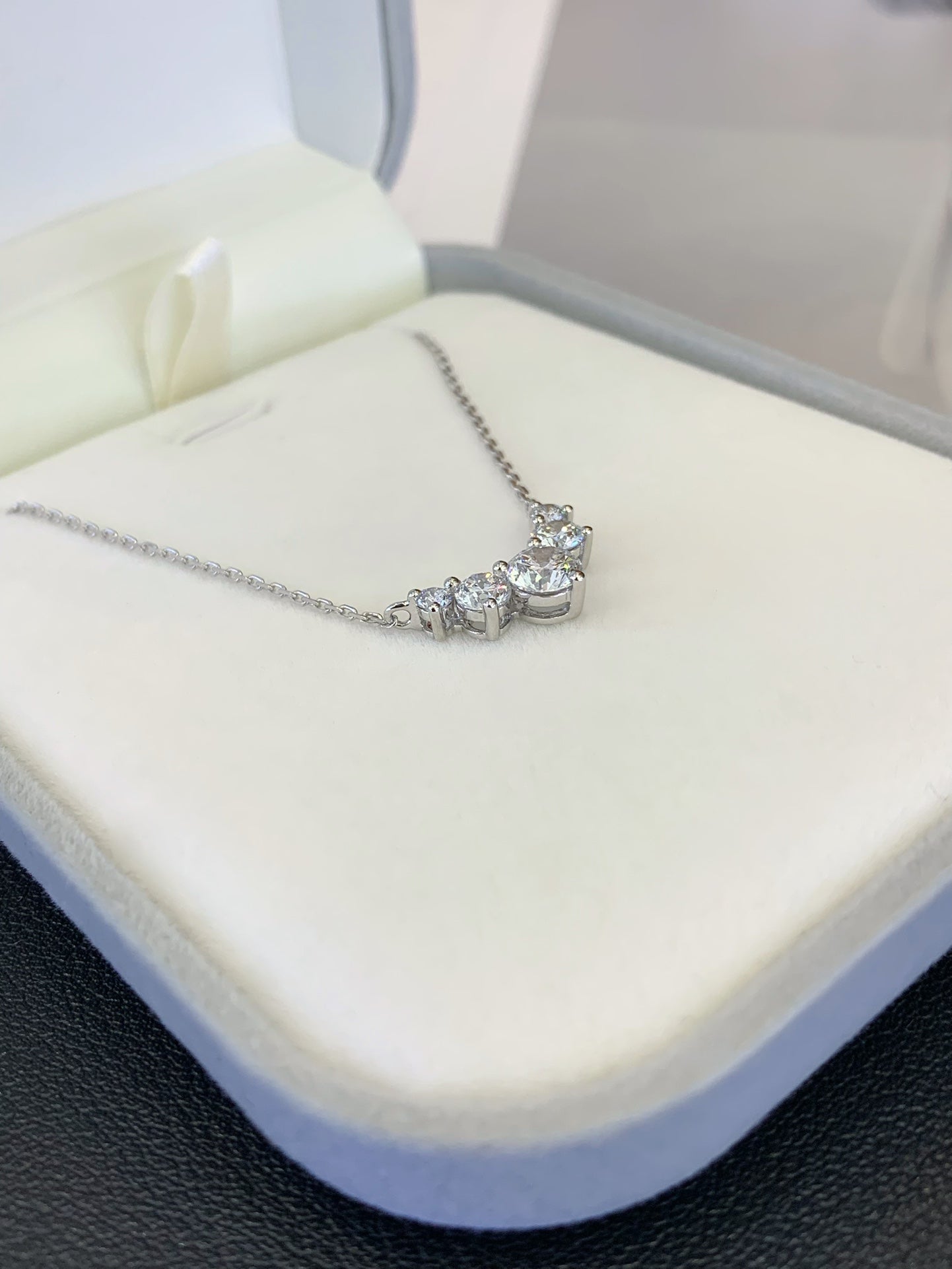 Diamond Arc