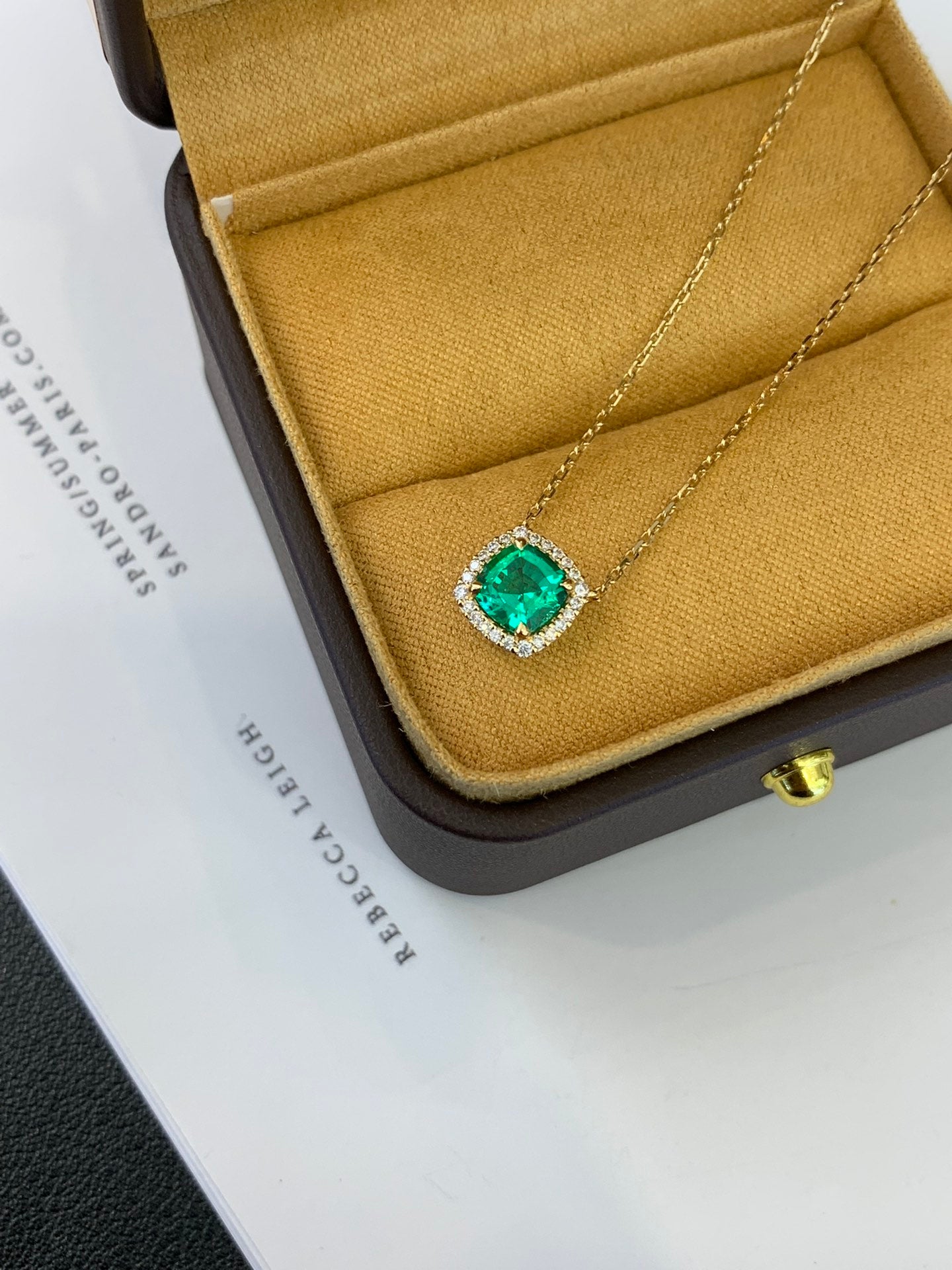 Noor Emerald Frame