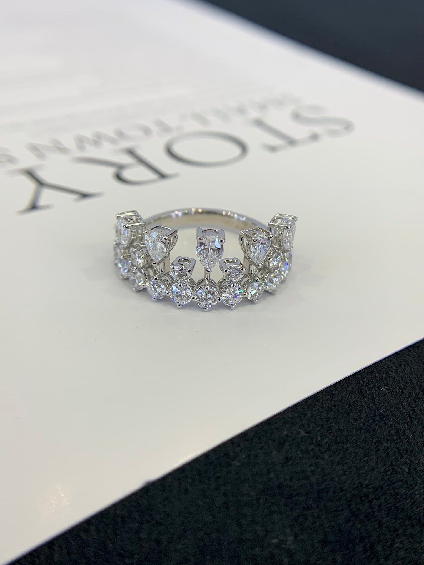 Aurelia Crown Cuff