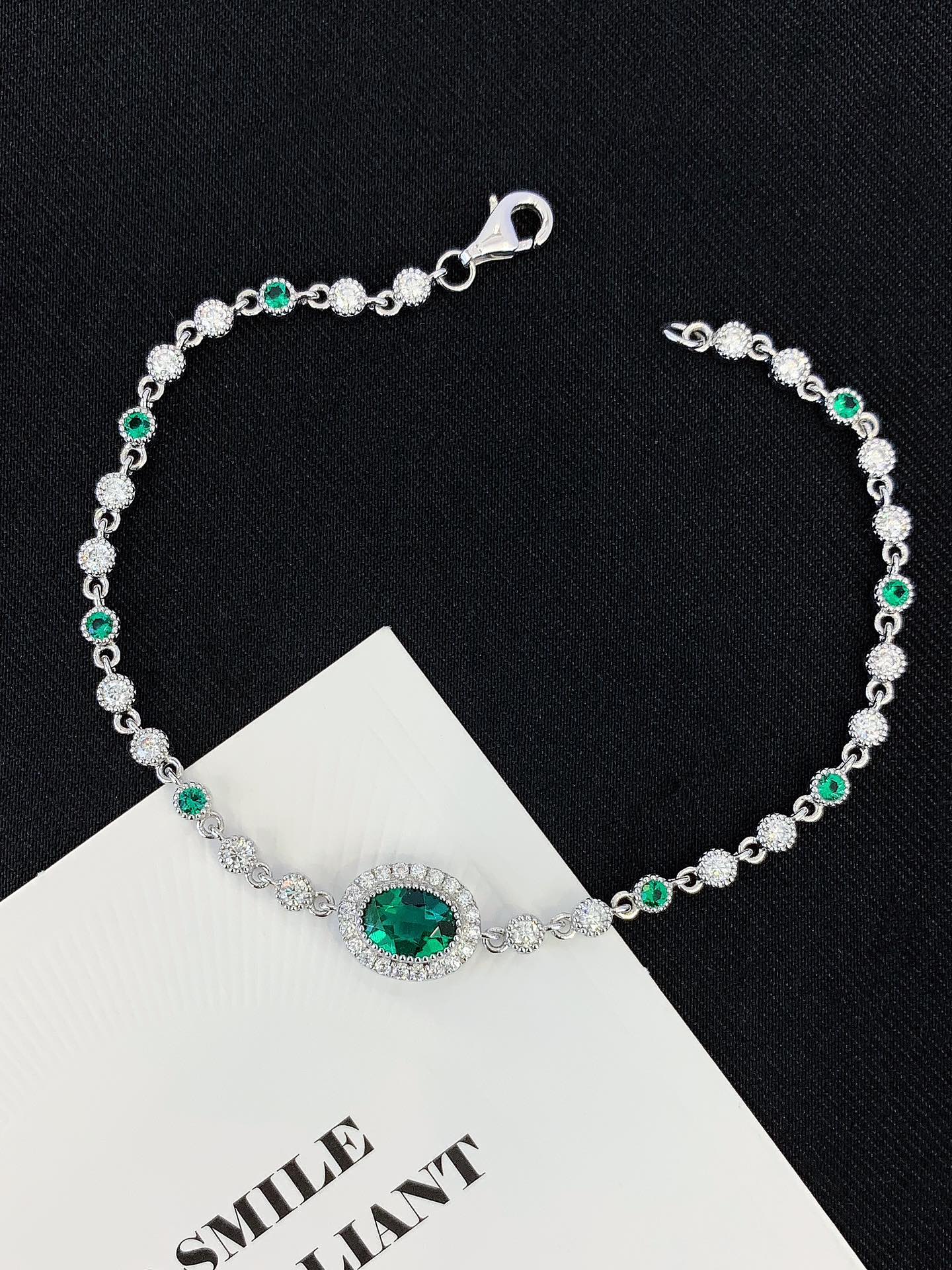 The Emerelle Charm