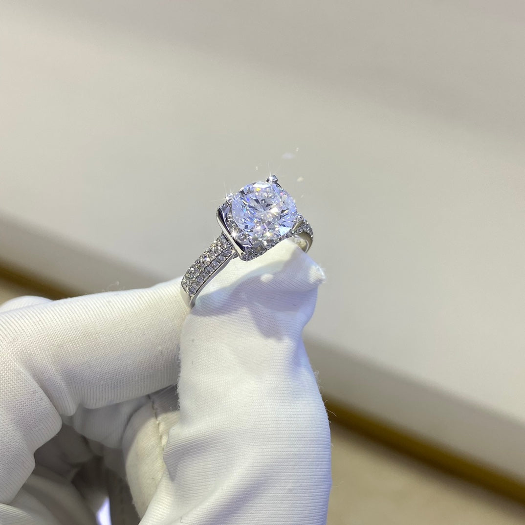 Majesty Crown