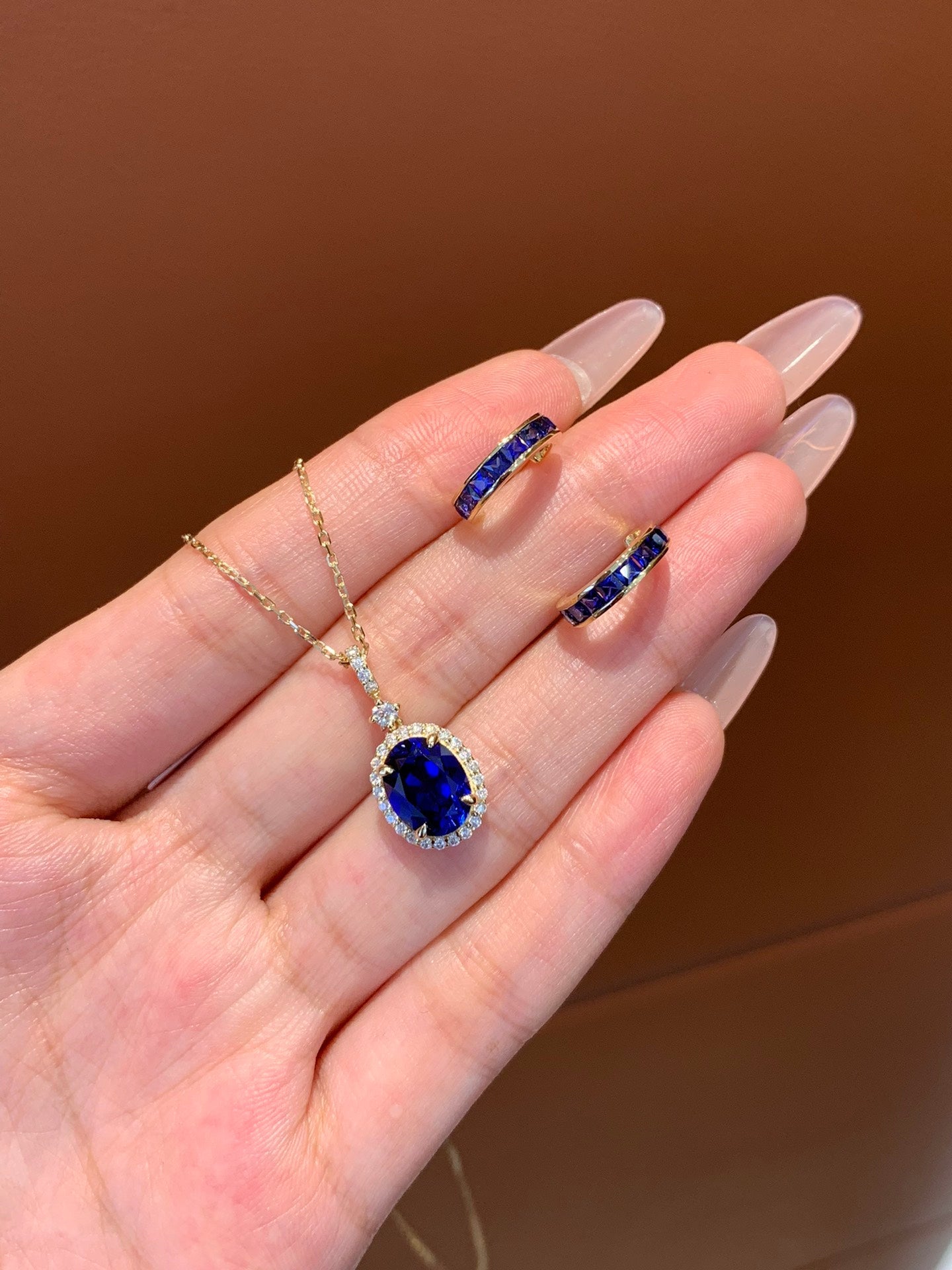 Sapphire Glamour