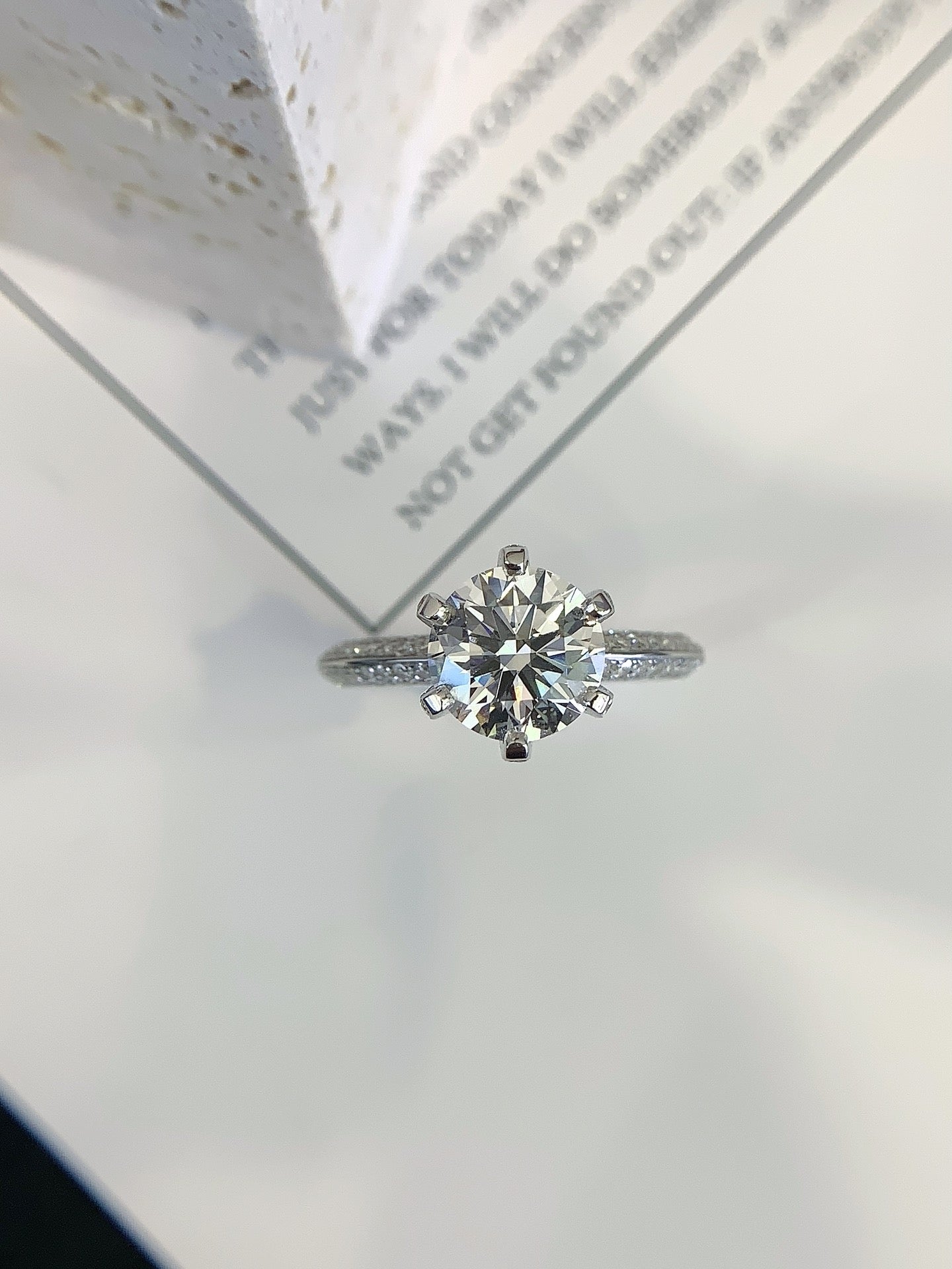 Lustre Crown