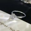 Stunning Classic Diamond Ring - Image 2