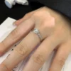 Stunning Classic Diamond Ring - Image 3